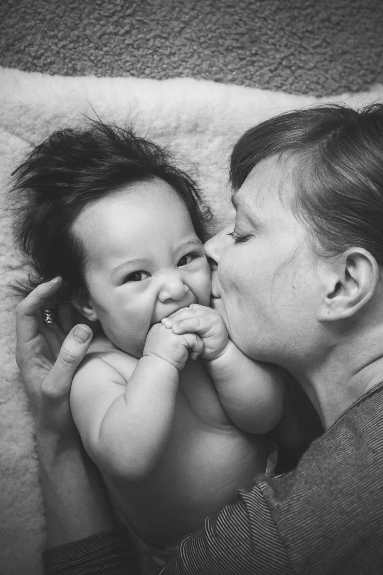 Family portrait — the Kempis family by Sydney photographer Juliana Oh