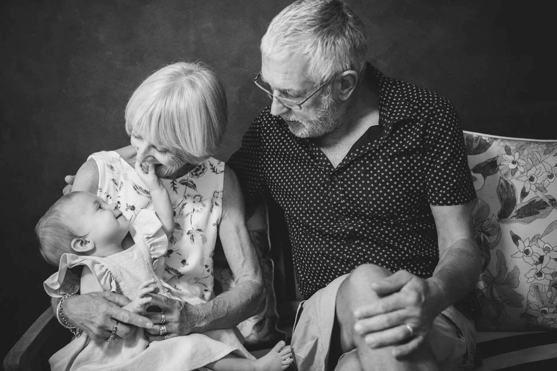Family portrait — the Roff family by Sydney photographer Juliana Oh