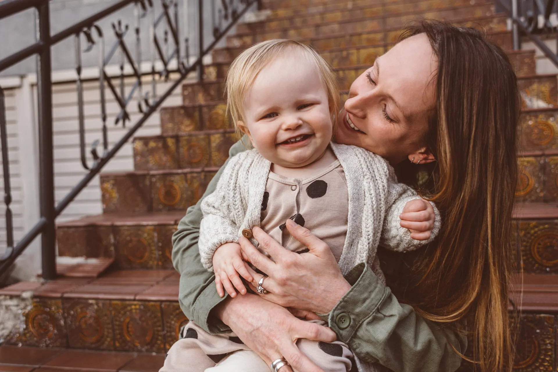 Family portrait by Sydney photographer Juliana Oh